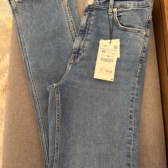 Zara Size 8 (40) Hi Rise Split Skinny Jeans NWT - Picture 6 of 6